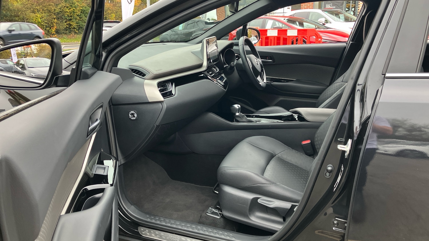 Used Toyota C-HR 2022 for sale - 76452646: Photo 10