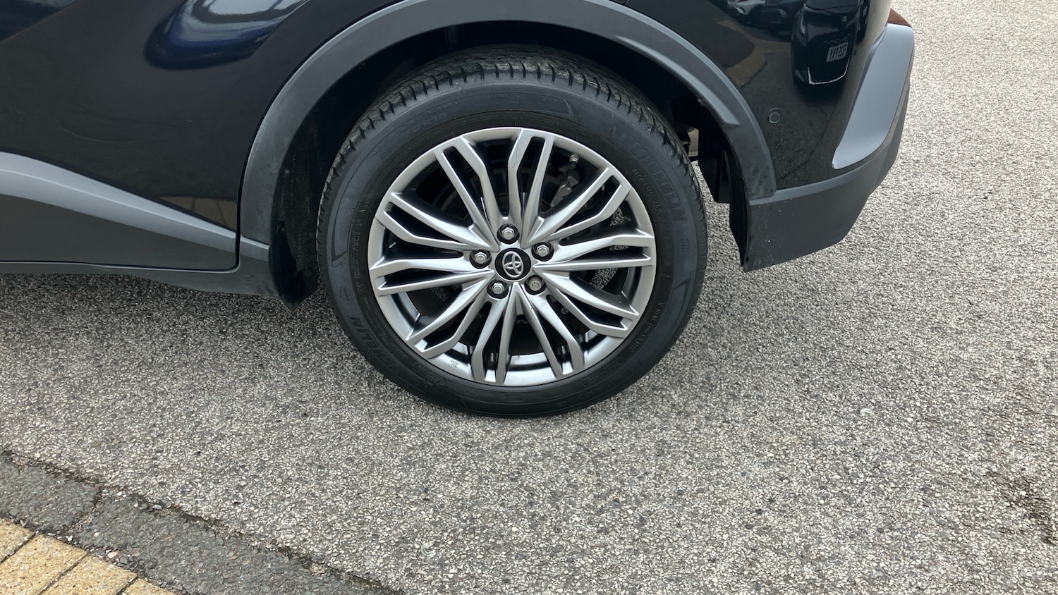 Used Toyota C-HR 2022 for sale - 76452646: Photo 35