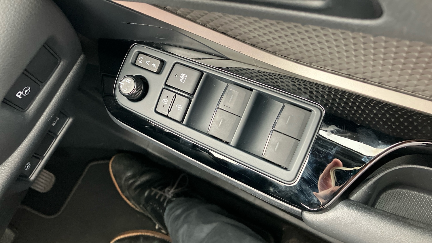 Used Toyota C-HR 2022 for sale - 76452646: Photo 48