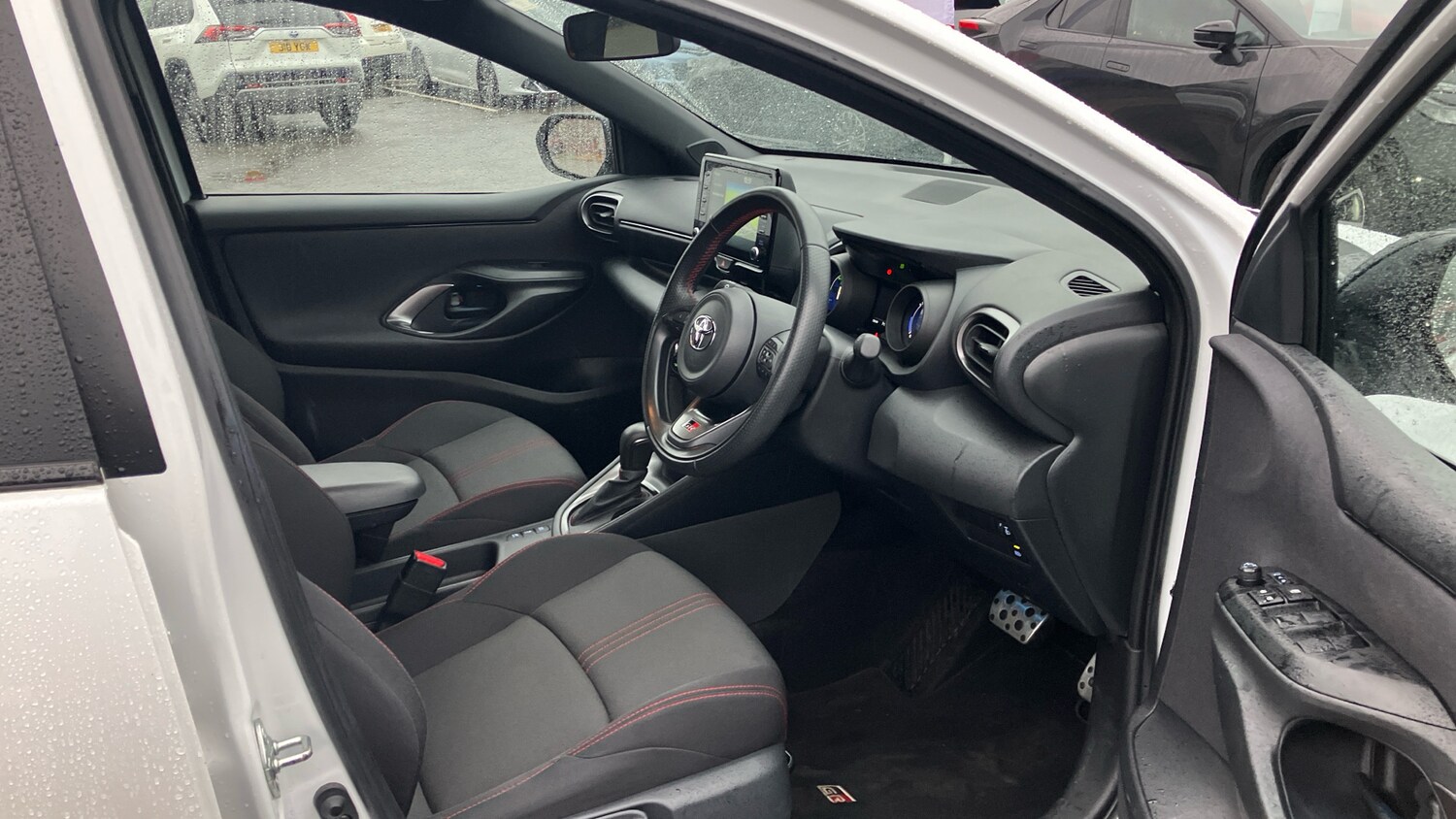 Used Toyota Yaris 2023 for sale - 77405607: Photo 11