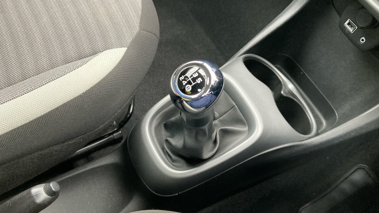 Used Toyota AYGO 2019 for sale - 77898706: Photo 13