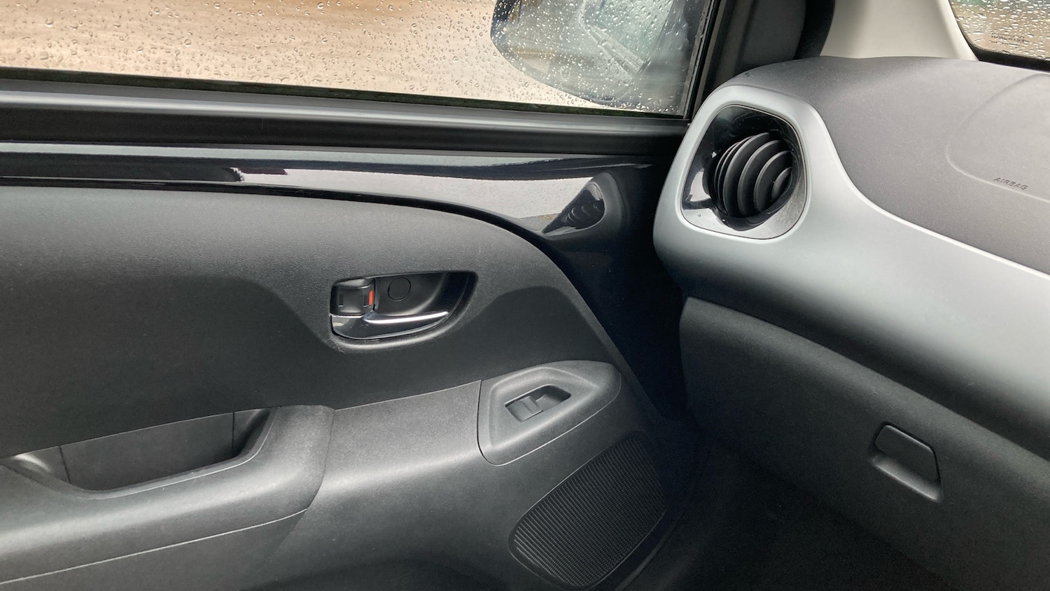 Used Toyota AYGO 2019 for sale - 77898706: Photo 26