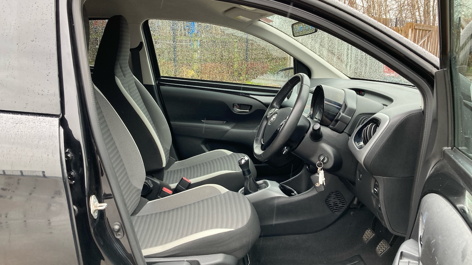 Used Toyota AYGO 2019 for sale - 77898706: Photo 31