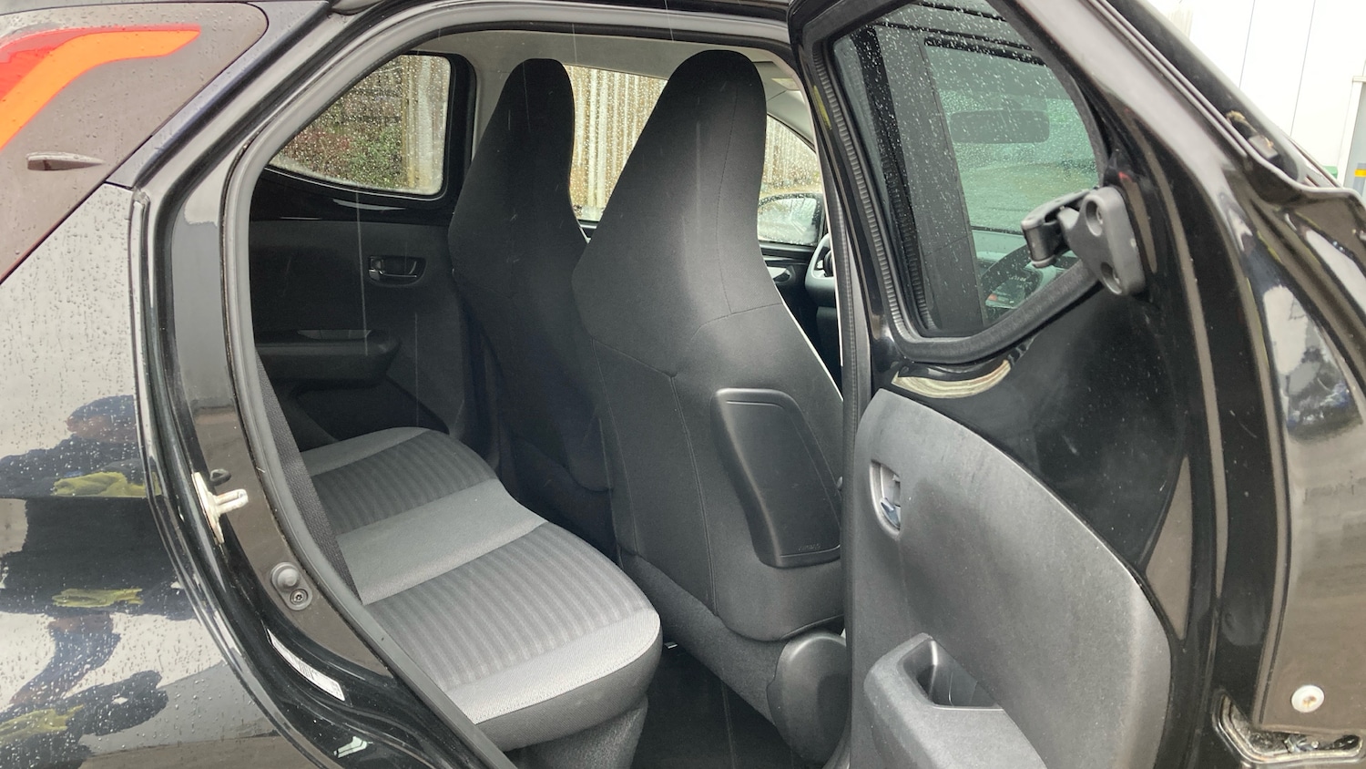 Used Toyota AYGO 2019 for sale - 77898706: Photo 32