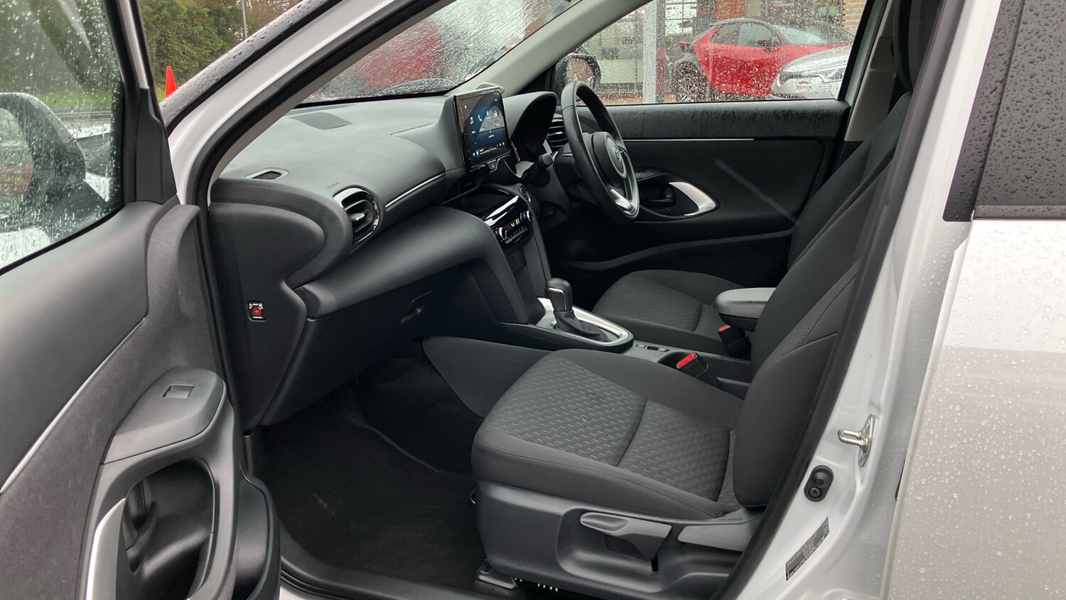 Used Toyota Yaris Cross 2024 for sale - 76779230: Photo 10