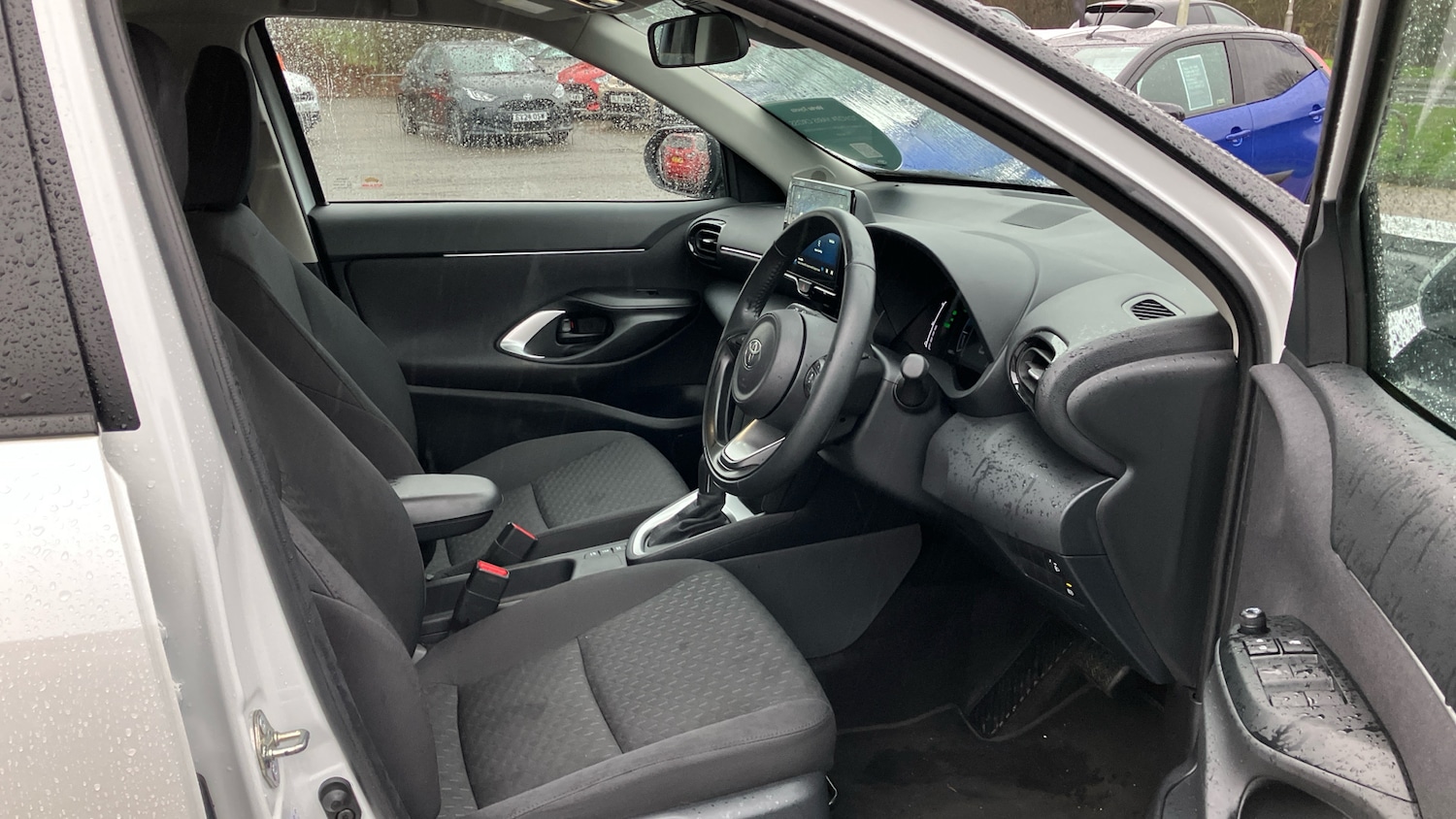 Used Toyota Yaris Cross 2024 for sale - 76779230: Photo 11