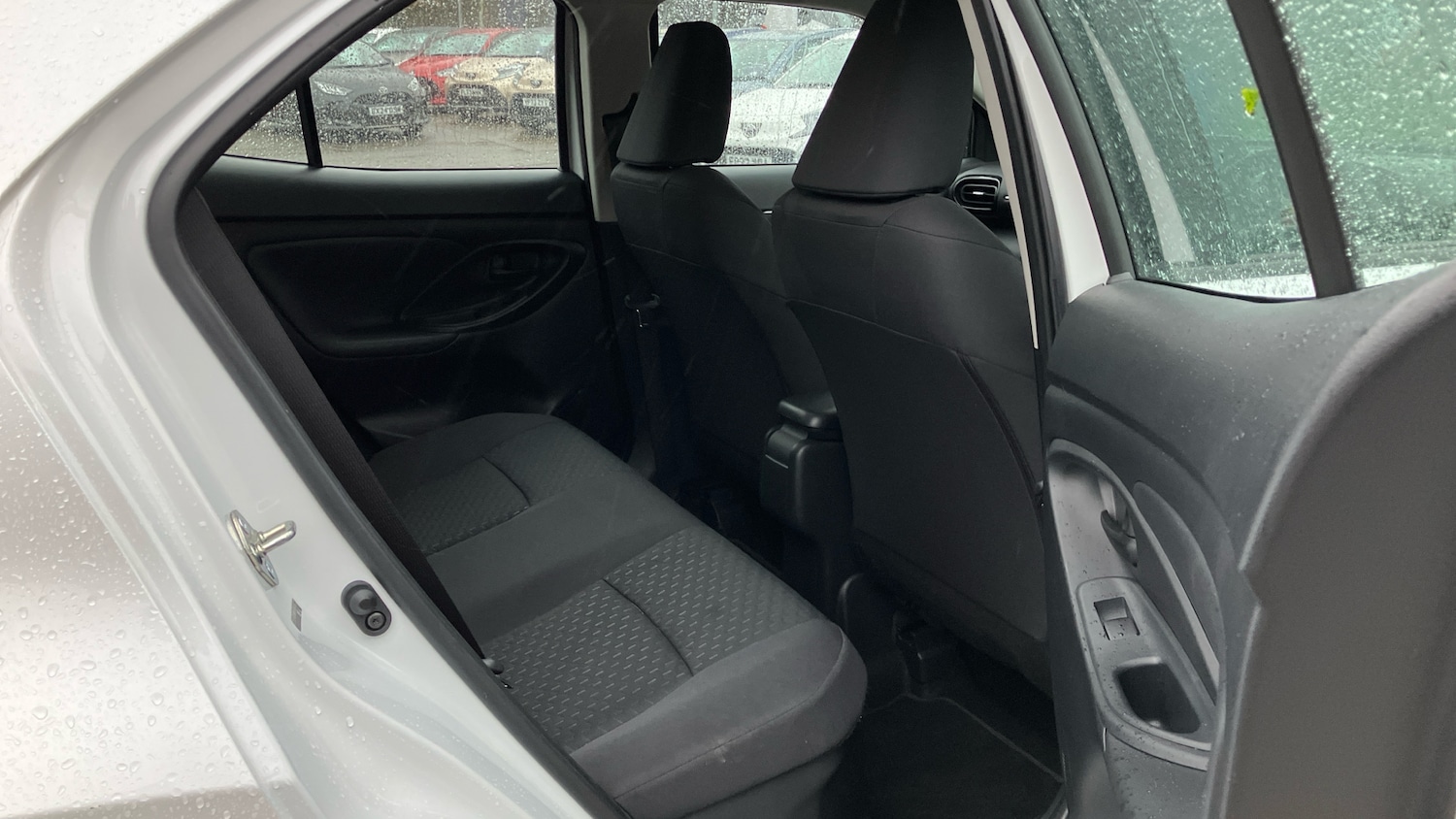 Used Toyota Yaris Cross 2024 for sale - 76779230: Photo 12