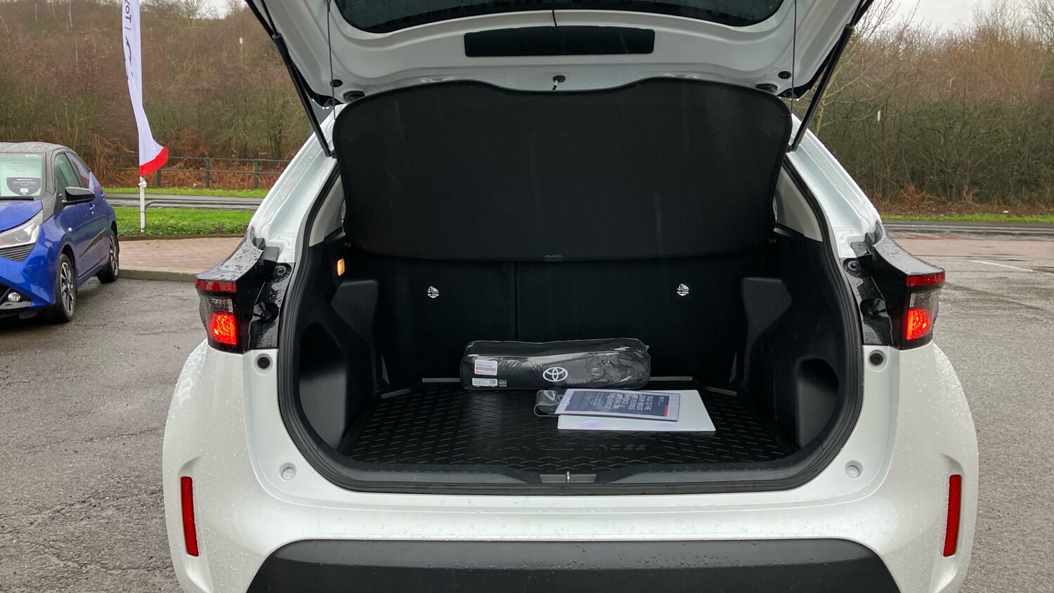 Used Toyota Yaris Cross 2024 for sale - 76779230: Photo 14