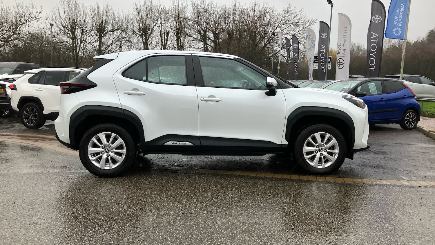 Used Toyota Yaris Cross 2024 for sale - 76779230: Photo 16