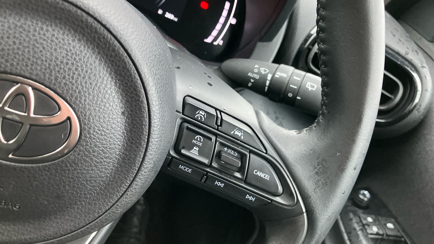 Used Toyota Yaris Cross 2024 for sale - 76779230: Photo 40