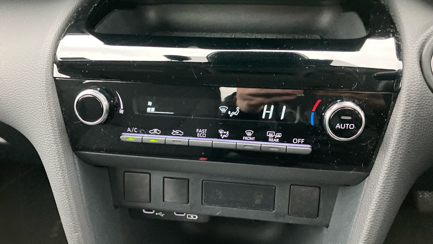 Used Toyota Yaris Cross 2024 for sale - 76779230: Photo 43