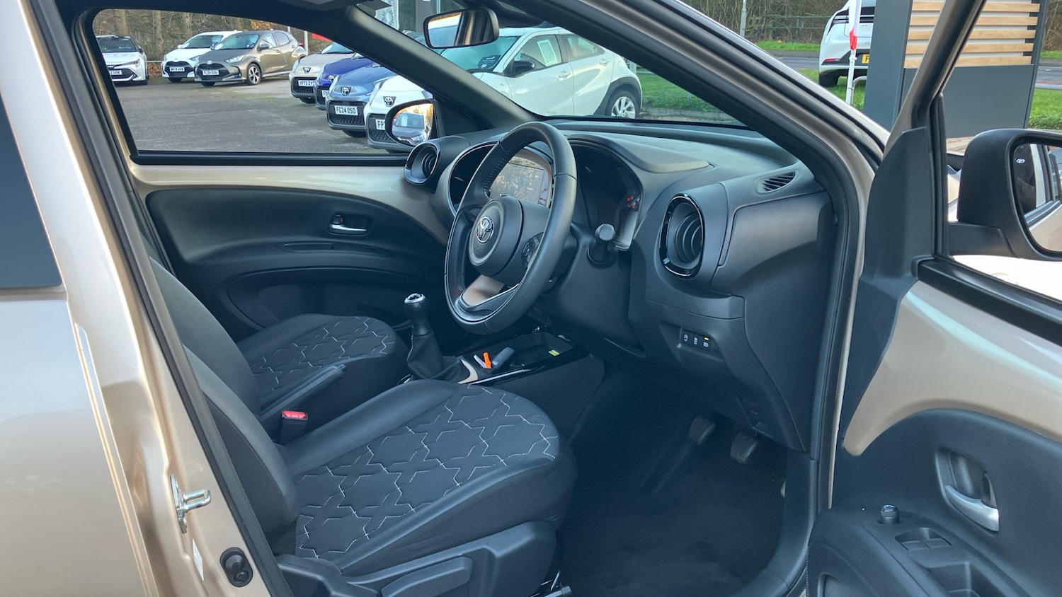 Used Toyota Aygo X 2023 for sale - 76764086: Photo 11