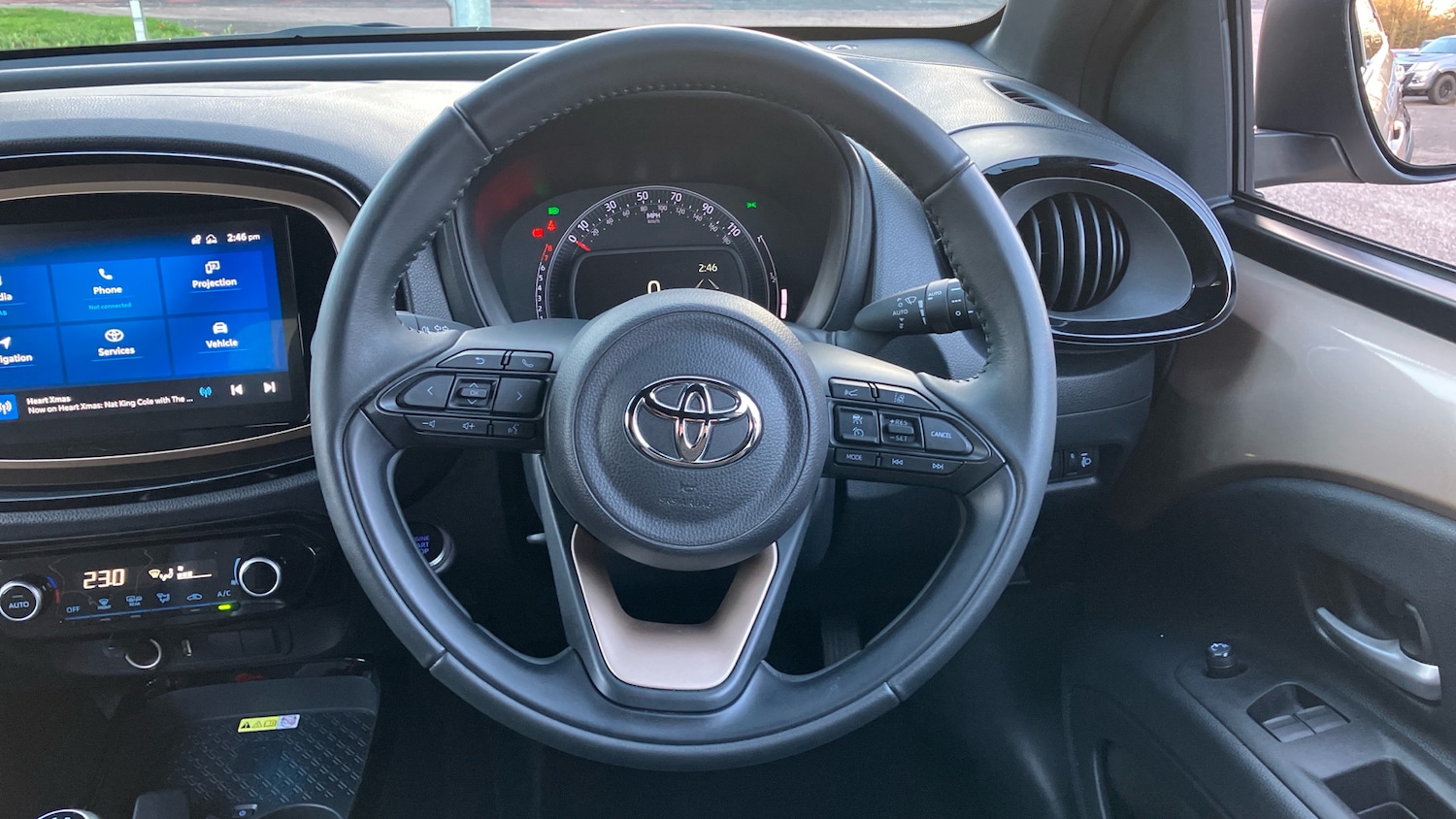 Used Toyota Aygo X 2023 for sale - 76764086: Photo 6