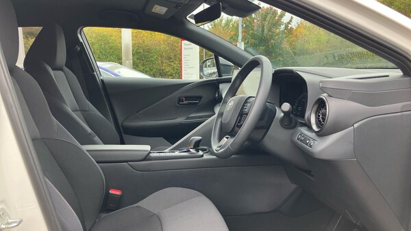 Used Toyota C-HR 2024 for sale - 76183127: Photo 11