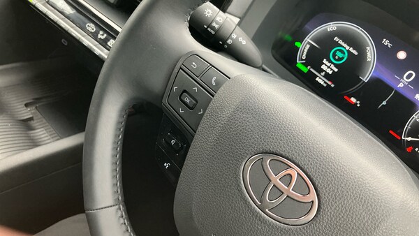 Used Toyota C-HR 2024 for sale - 76183127: Photo 32