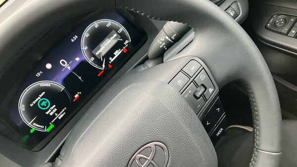 Used Toyota C-HR 2024 for sale - 76183127: Photo 33
