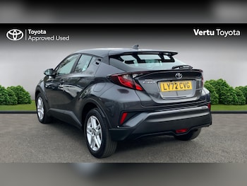 Used Toyota C-HR 2023 for sale - 78236469: Photo