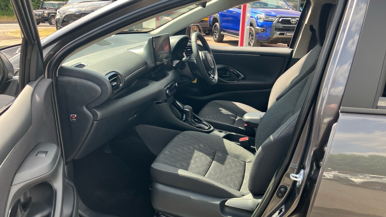 Used Toyota Yaris 2025 for sale - 76157068: Photo 10