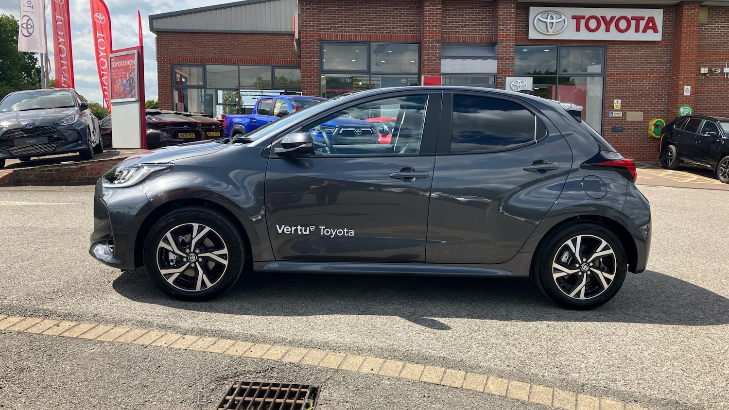 Used Toyota Yaris 2025 for sale - 76157068: Photo 17