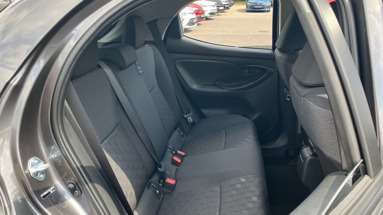 Used Toyota Yaris 2025 for sale - 76157068: Photo 41
