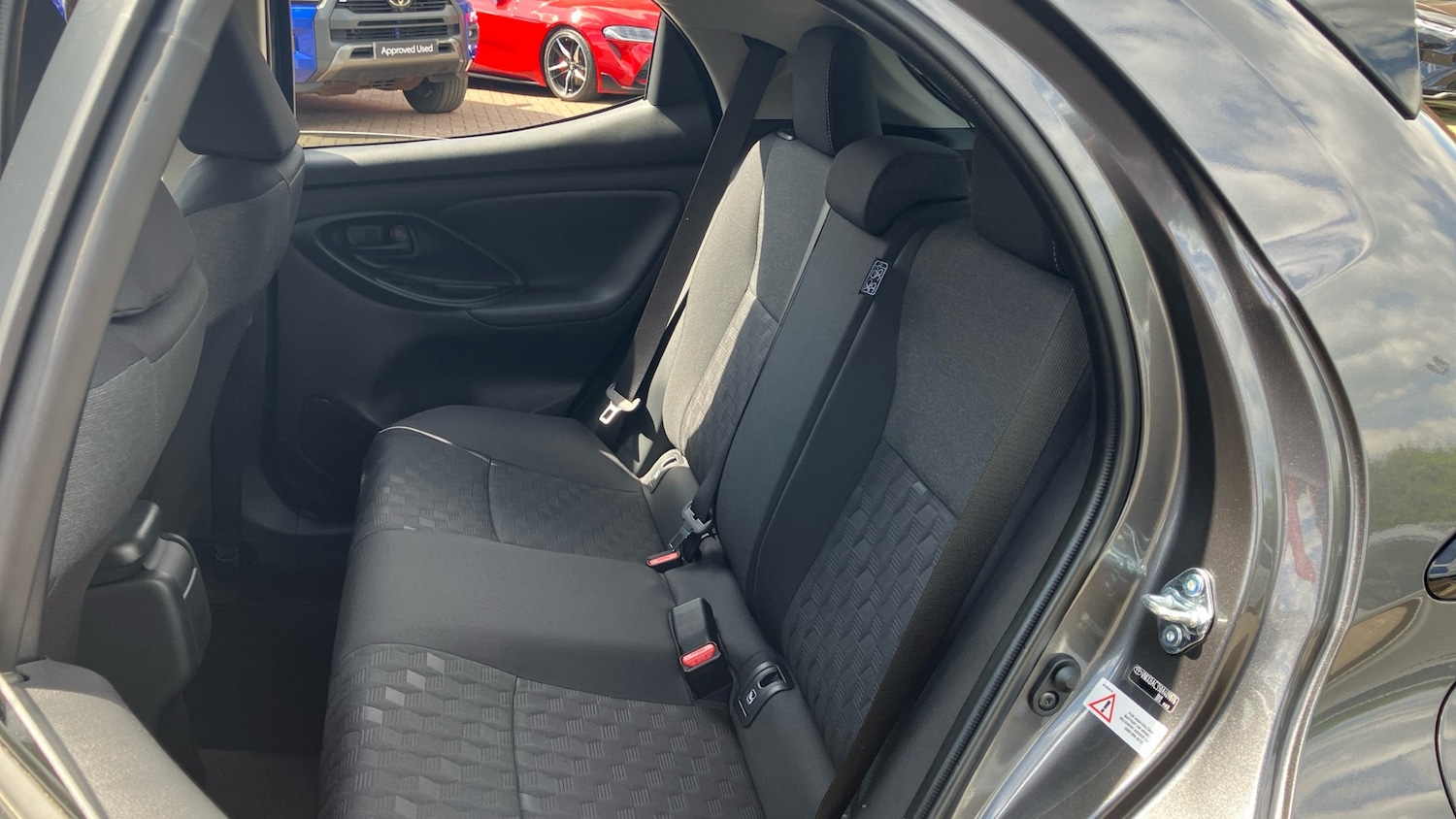 Used Toyota Yaris 2025 for sale - 76157068: Photo 42