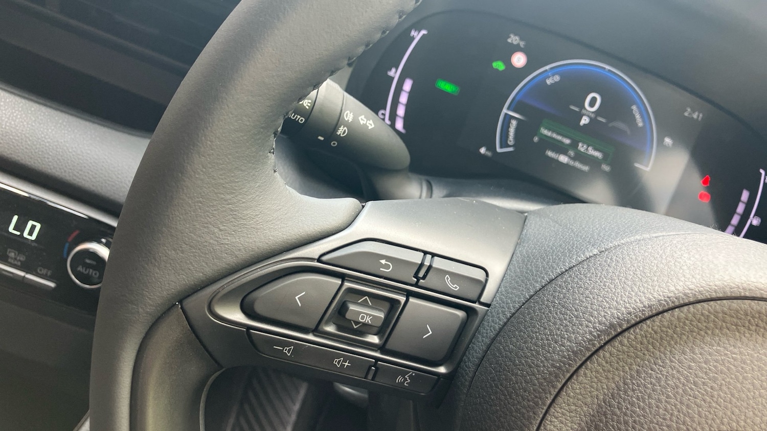 Used Toyota Yaris 2025 for sale - 76157068: Photo 45