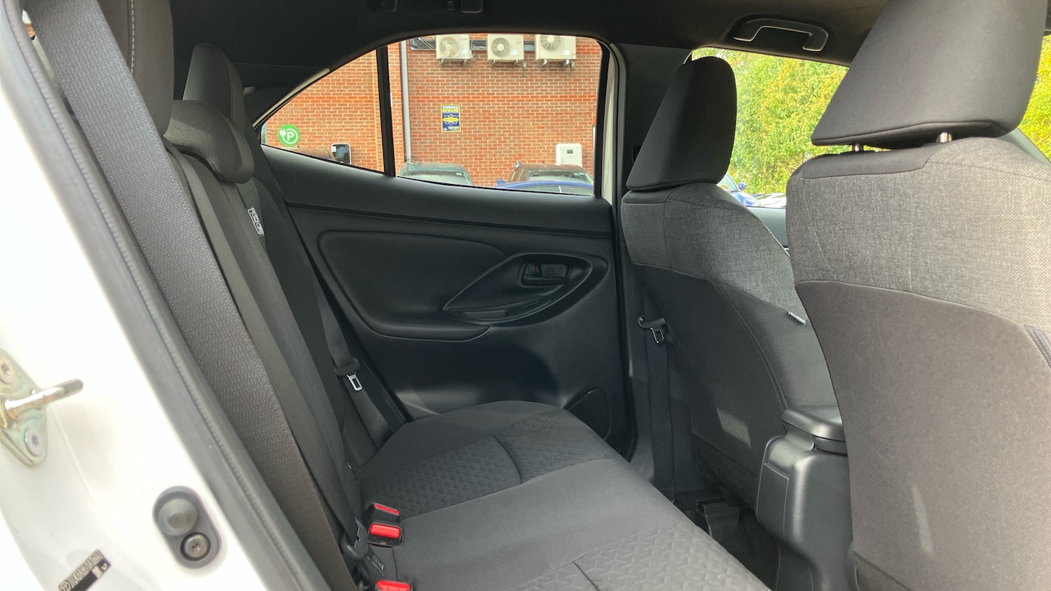 Used Toyota Yaris Cross 2022 for sale - 76115777: Photo 12