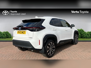 Used Toyota Yaris Cross 2022 for sale - 76115777: Photo 2