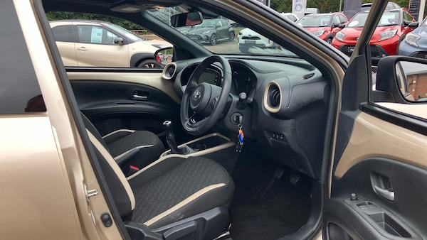 Used Toyota Aygo X 2022 for sale - 75791226: Photo 11