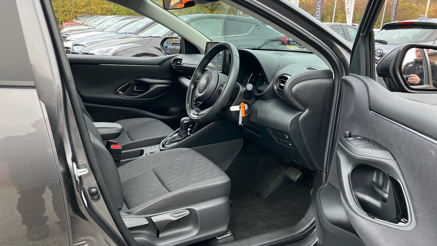 Used Toyota Yaris 2024 for sale - 76461759: Photo 11