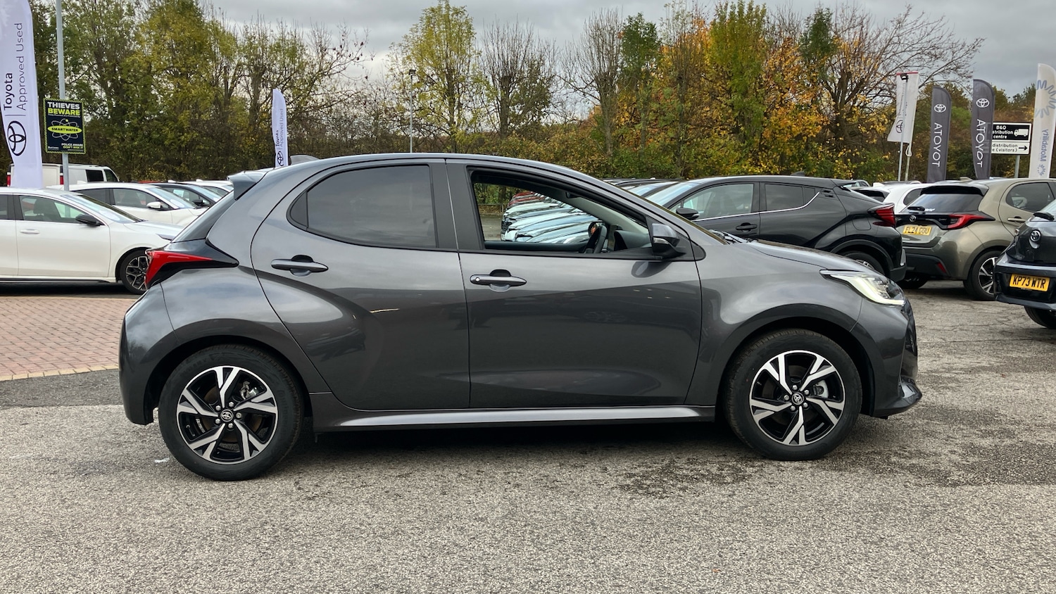 Used Toyota Yaris 2024 for sale - 76461759: Photo 16