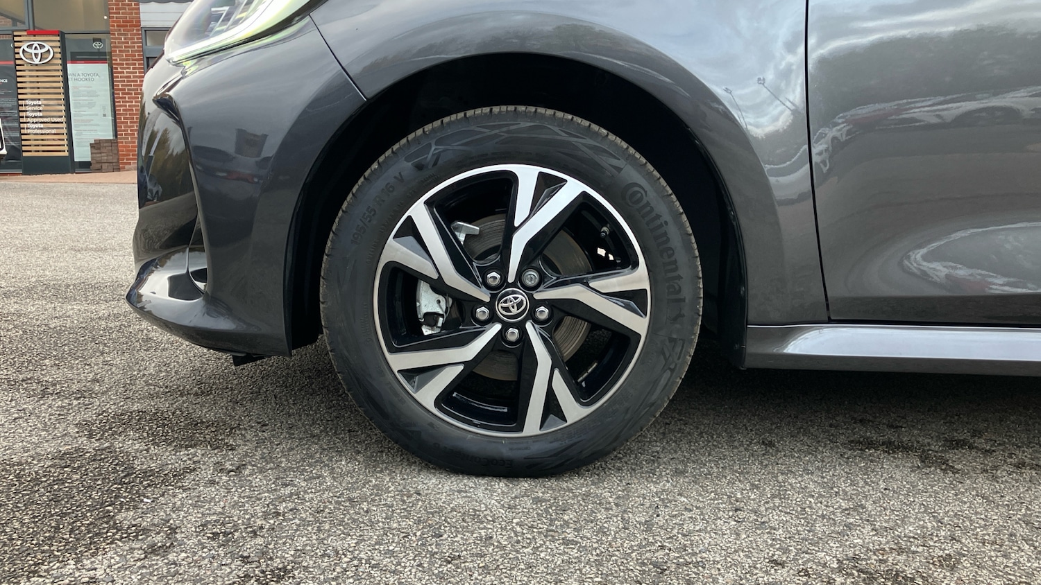 Used Toyota Yaris 2024 for sale - 76461759: Photo 18