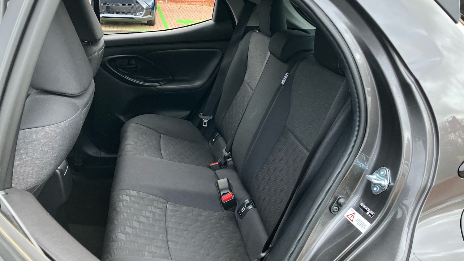 Used Toyota Yaris 2024 for sale - 76461759: Photo 41