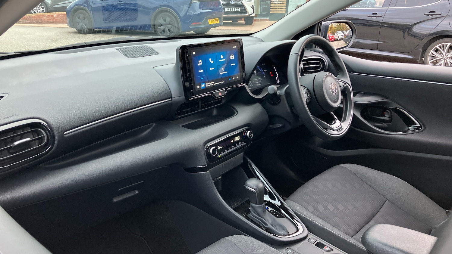 Used Toyota Yaris 2024 for sale - 76461759: Photo 43