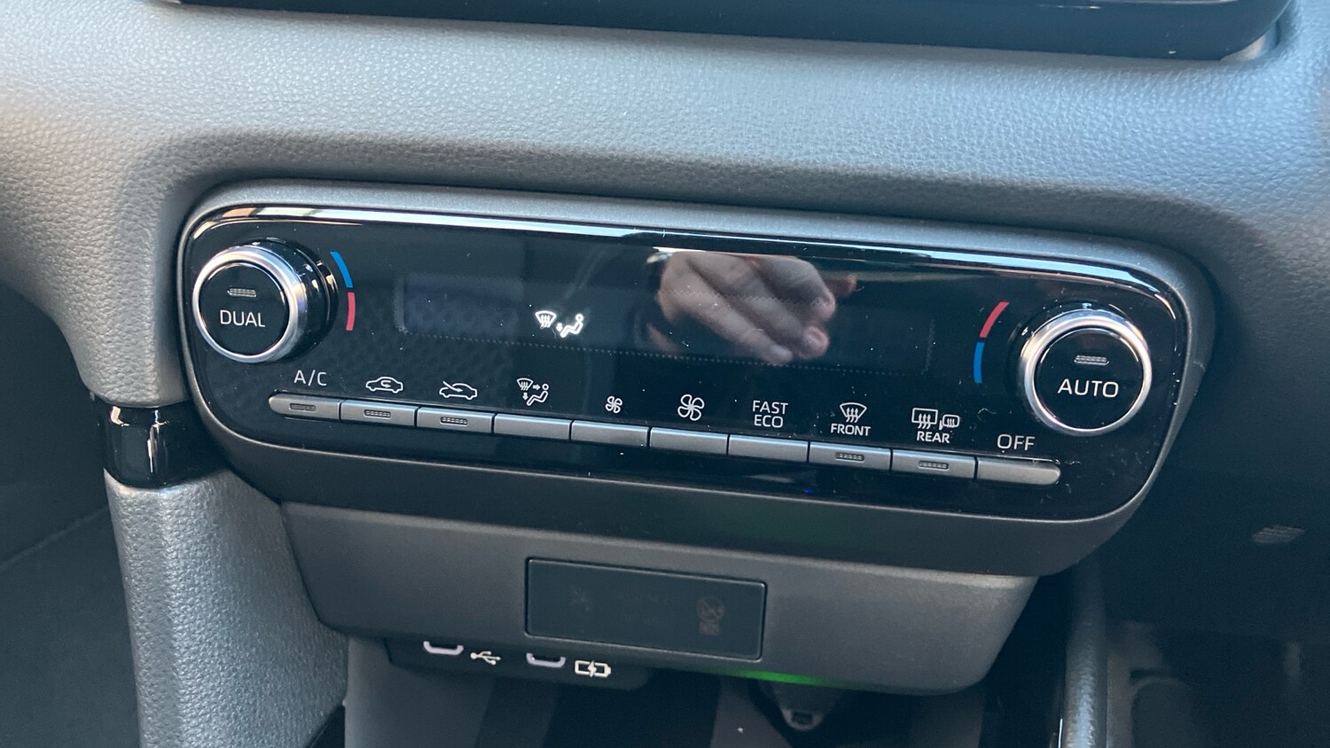 Used Toyota Yaris 2025 for sale - 76959783: Photo 51