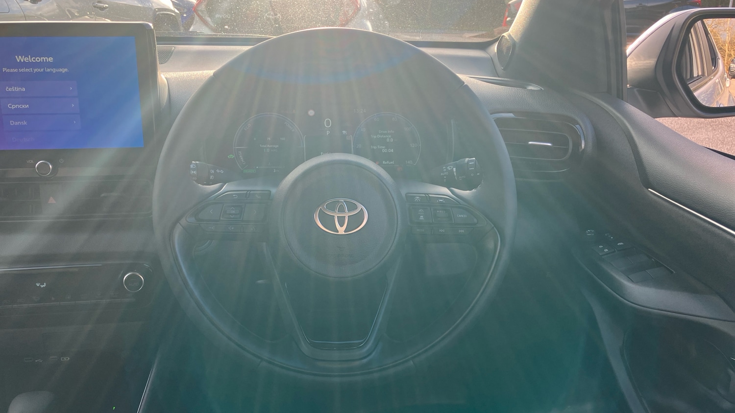 Used Toyota Yaris 2025 for sale - 76959783: Photo 6