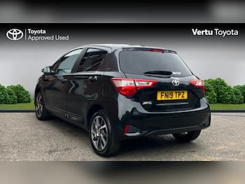 Used Toyota Yaris 2019 for sale - 79693435: Photo
