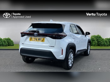 Used Toyota Yaris Cross 2024 for sale - 79365913: Photo