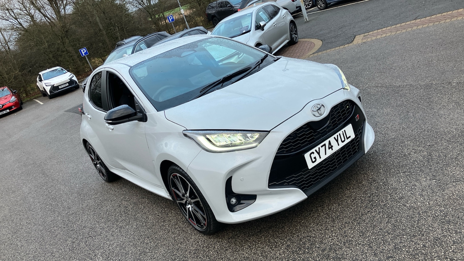 Used Toyota Yaris 2024 for sale - 77004175: Photo 28