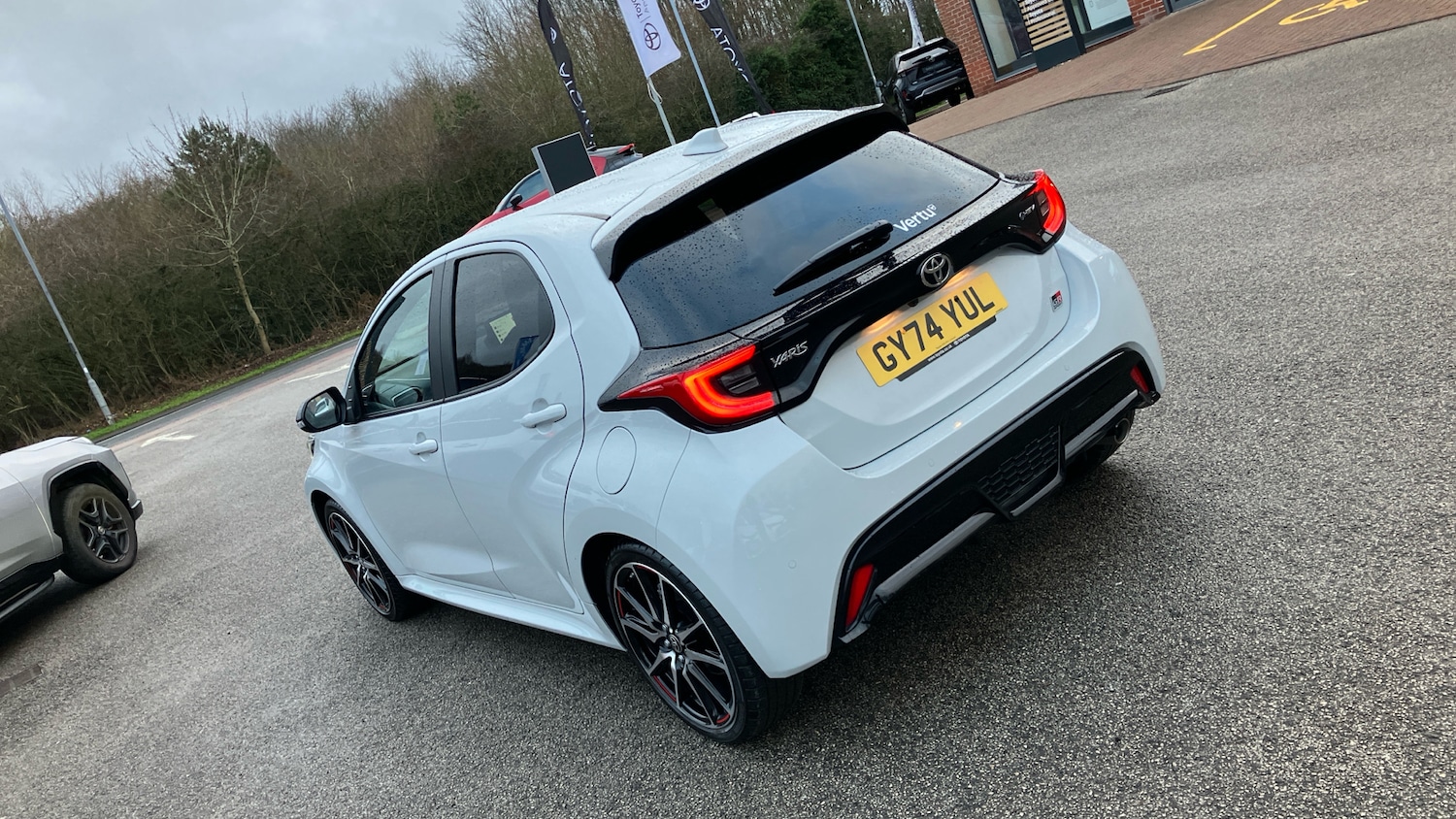 Used Toyota Yaris 2024 for sale - 77004175: Photo 30