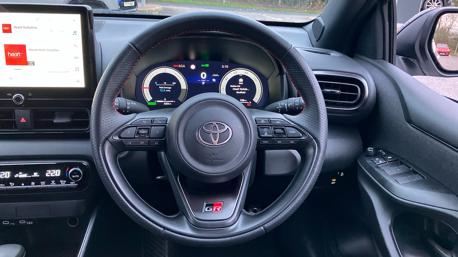 Used Toyota Yaris 2024 for sale - 77004175: Photo 6