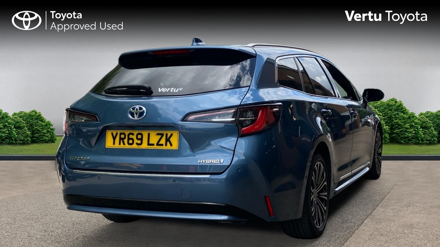 2019 Toyota Corolla 1.8 VVT-i Hybrid Excel 5dr CVT Hybrid Estate Estate Hybrid A - Picture 2 of 24
