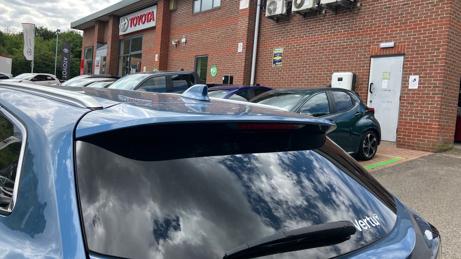 2019 Toyota Corolla 1.8 VVT-i Hybrid Excel 5dr CVT Hybrid Estate Estate Hybrid A - Picture 22 of 24
