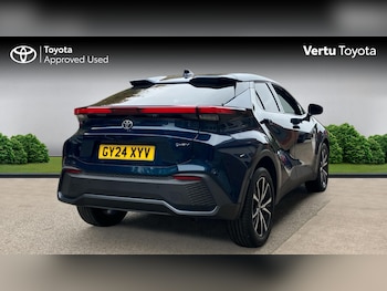 Used Toyota C-HR 2024 for sale - 76117330: Photo 2