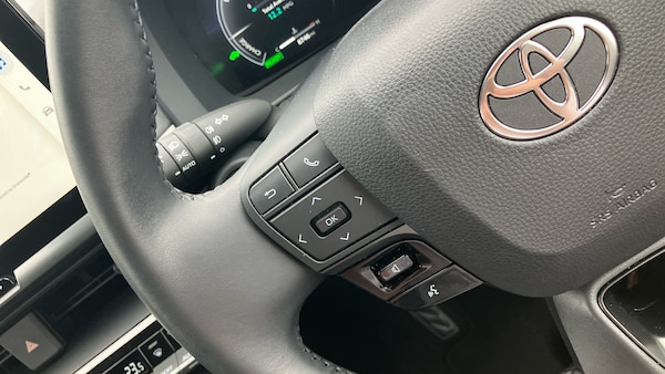 Used Toyota C-HR 2024 for sale - 76117330: Photo 45