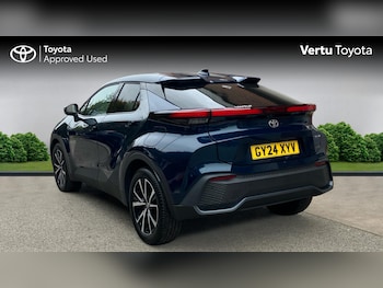 Used Toyota C-HR 2024 for sale - 76117330: Photo 4