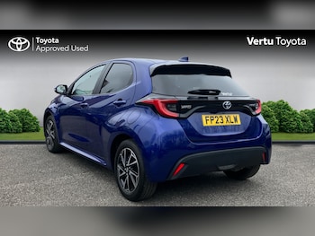 Used Toyota Yaris 2023 for sale - 77818701: Photo