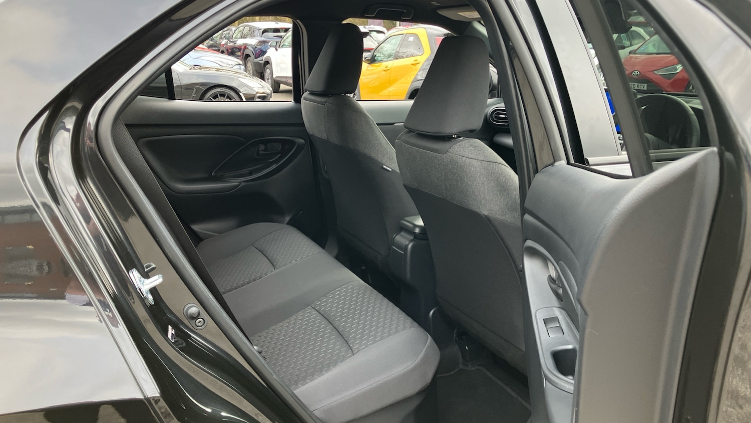Used Toyota Yaris Cross 2025 for sale - 77640006: Photo 12