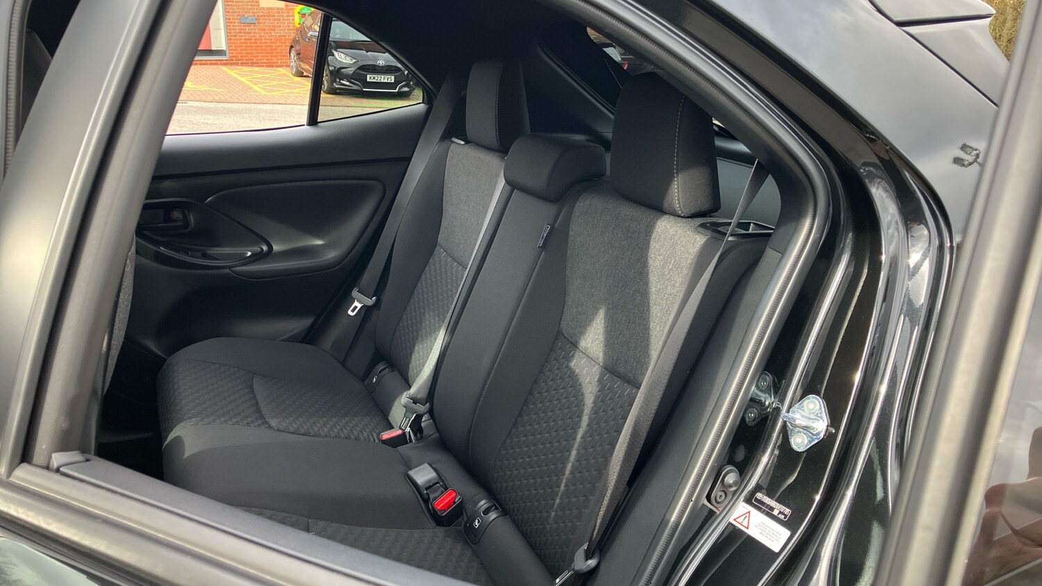 Used Toyota Yaris Cross 2025 for sale - 77640006: Photo 40