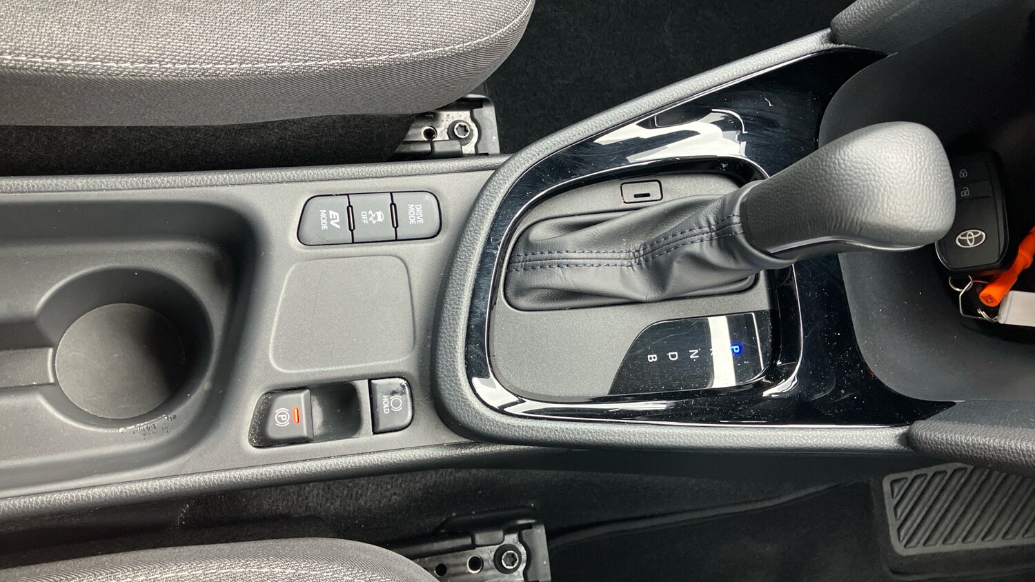 Used Toyota Yaris Cross 2025 for sale - 77640006: Photo 47